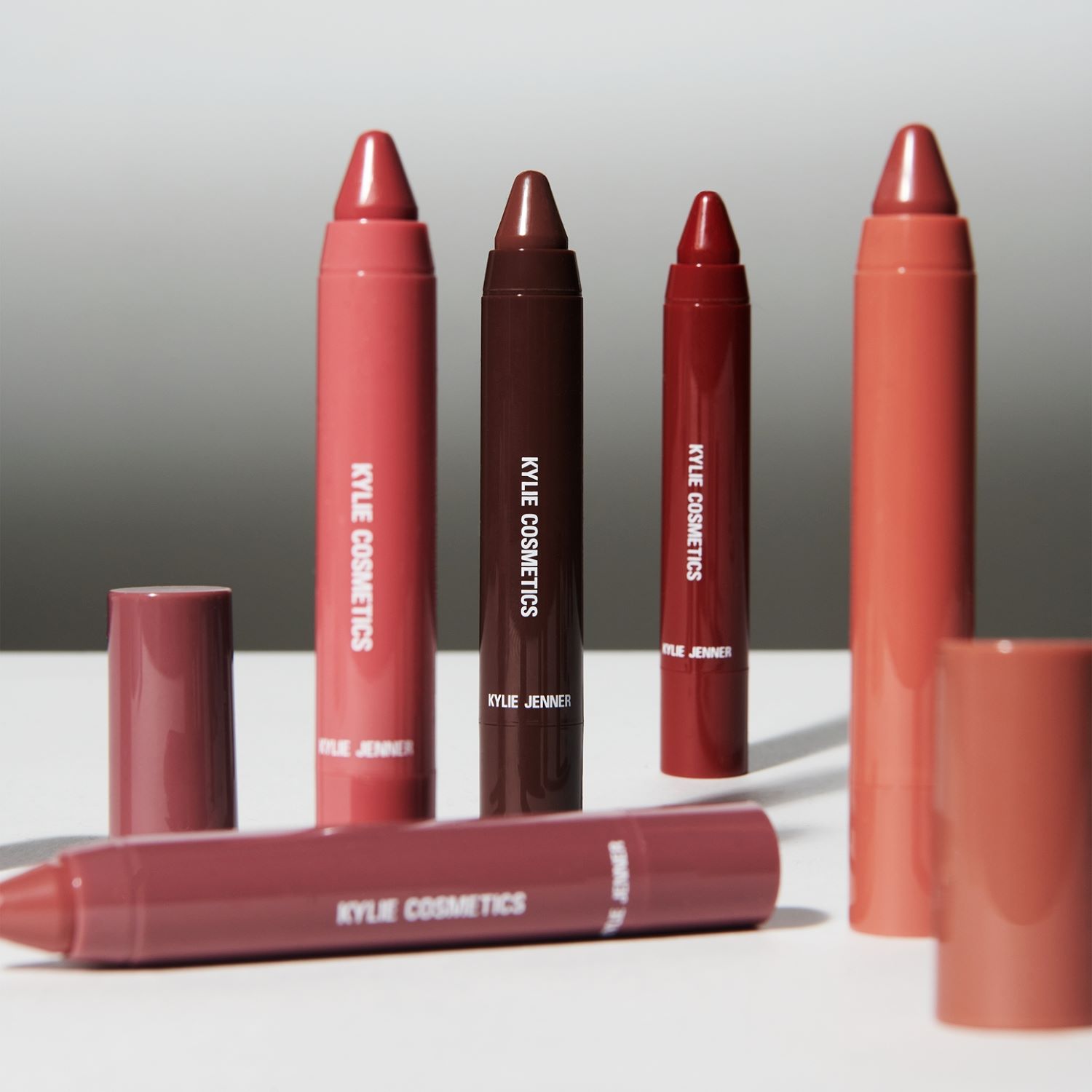 MATTE LIP CRAYON (LABIAL EN BARRA)